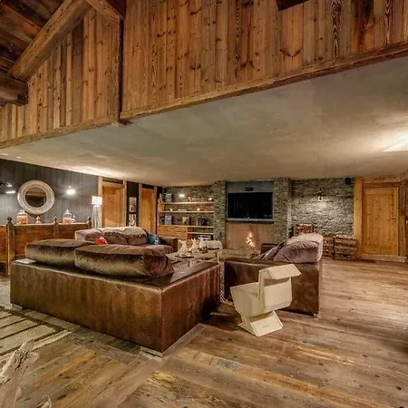 וילה Unique Chalet 7 Bedrooms