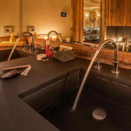 Unique Chalet 7 Bedrooms